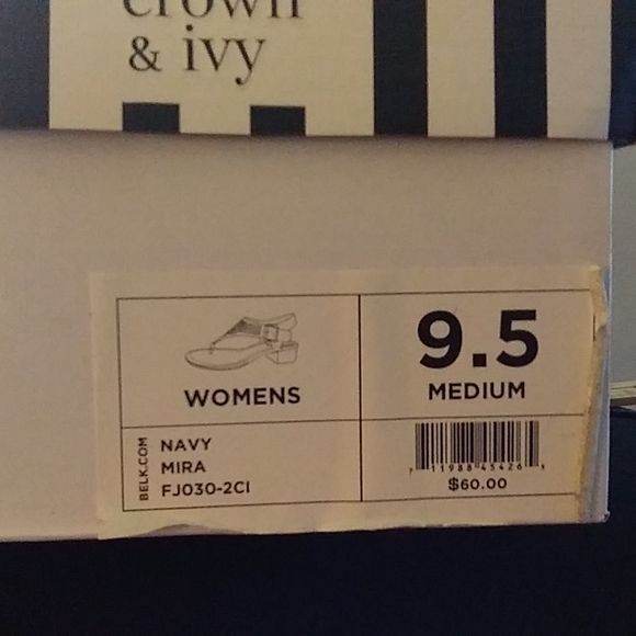 Women's navy blue sandals made by crown & Ivy - Picture 6 of 6